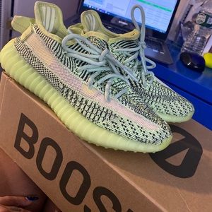 Yeezy 350 lime blk size 4.5b AUTHENTIC yeezy